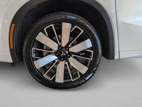 Used 2025 Mitsubishi Outlander SEL image 26