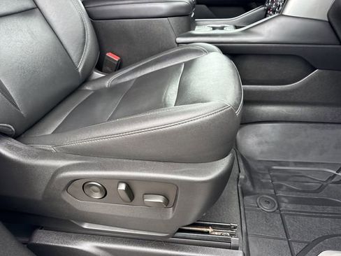 Used 2021 Chevrolet Tahoe LT RWD image 27