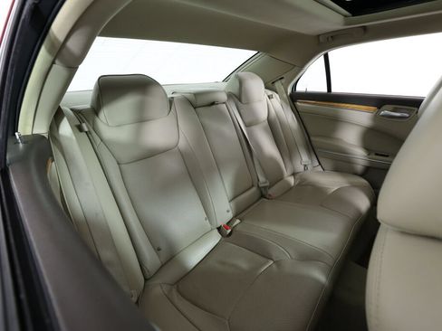 Used 2014 Chrysler 300 C RWD image 20
