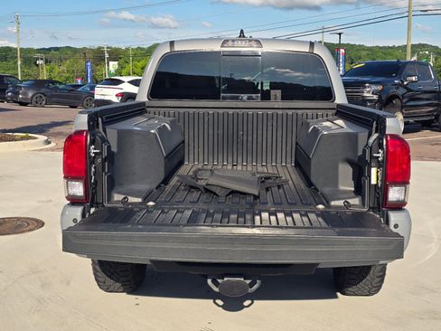 Used 2021 Toyota Tacoma SR5 w/ Trail Edition AWD/4WD image 11