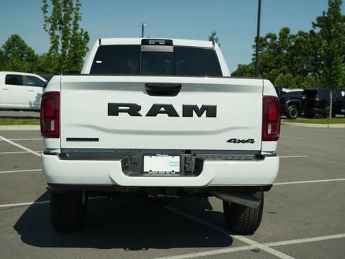 New 2026 RAM 2500 Big Horn AWD/4WD image 6