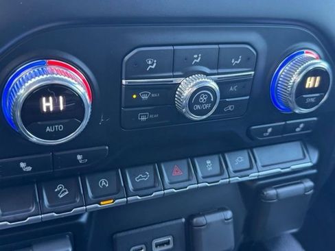 Used 2020 GMC Sierra 1500 Elevation AWD/4WD image 6
