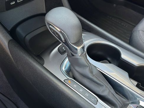 Certified 2024 Chevrolet Malibu LS image 21