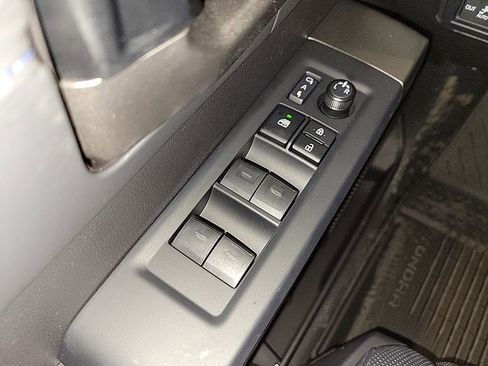 New 2026 Toyota Tundra Platinum w/ TRD Off-Road Package image 27