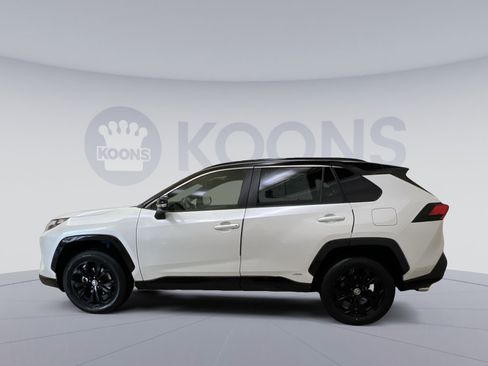 Used 2023 Toyota RAV4 XSE AWD/4WD image 5