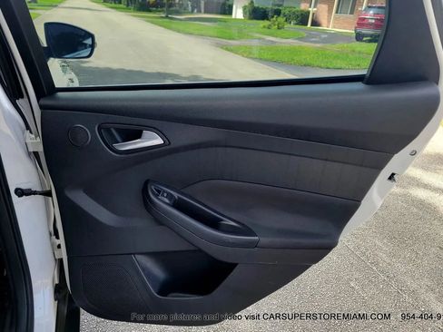 Used 2012 Ford Focus Titanium image 41