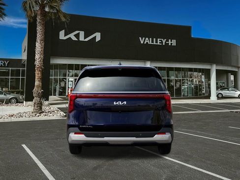 New 2026 Kia Carnival LX image 5