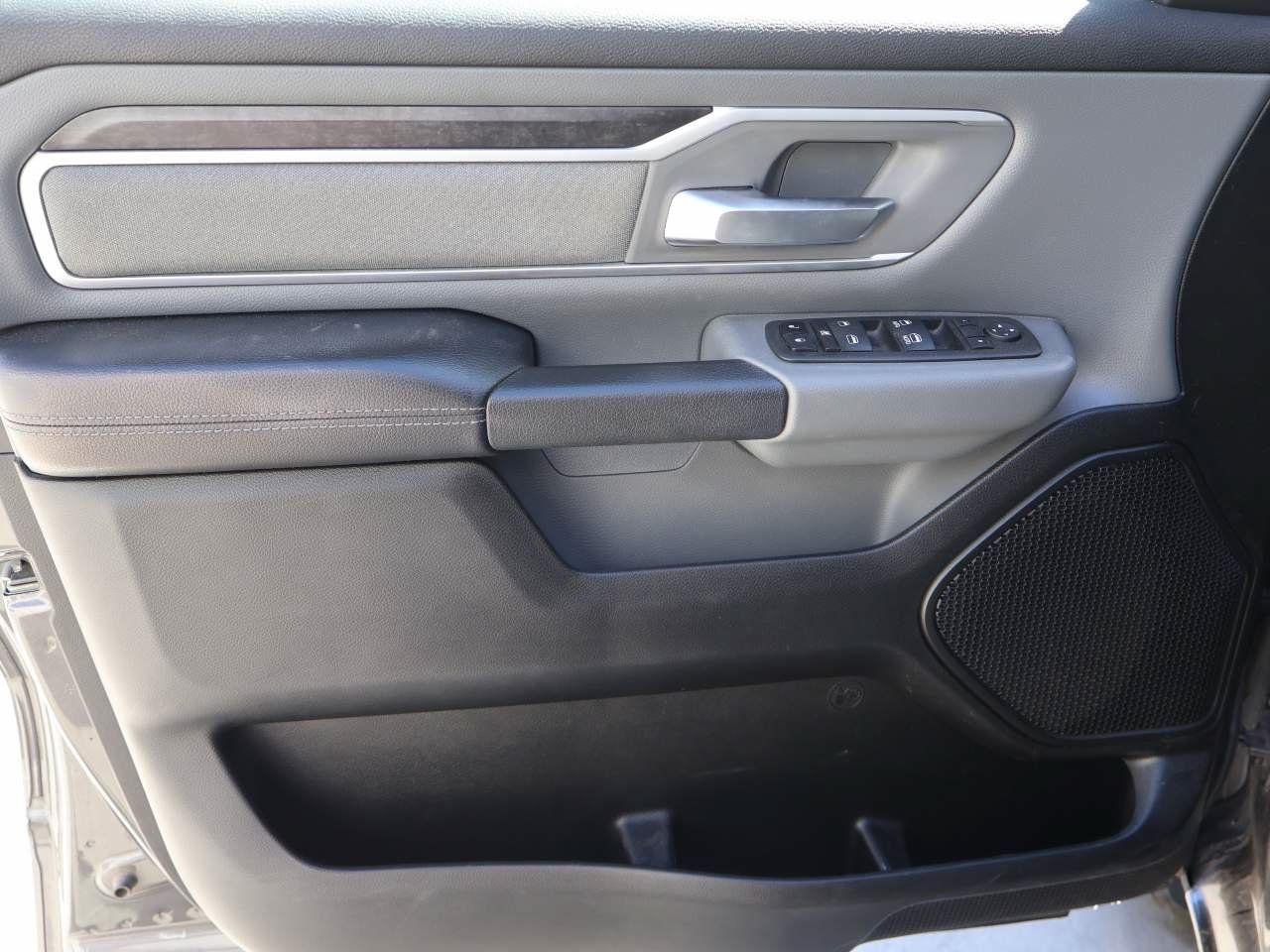 Used 2023 RAM 1500 Big Horn AWD/4WD image 7