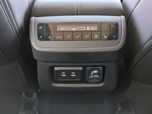 New 2026 Nissan Pathfinder Platinum FWD image 28