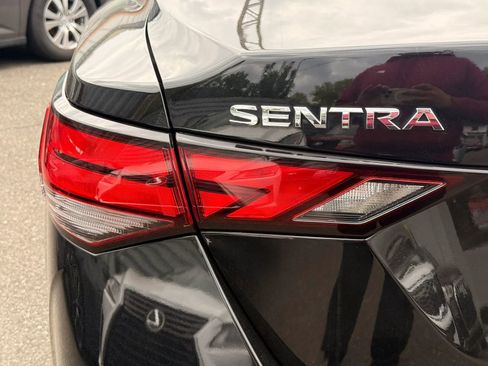 Used 2021 Nissan Sentra SV FWD image 31
