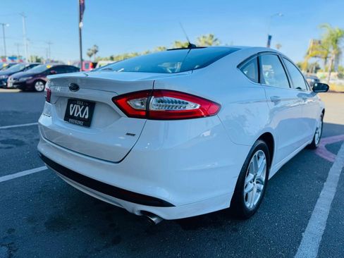 Used 2014 Ford Fusion SE FWD image 5