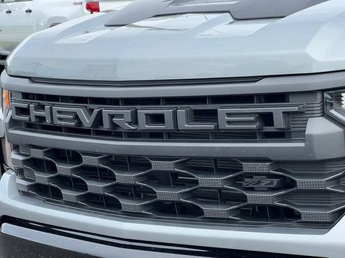 Used 2026 Chevrolet Silverado 1500 Custom Trail Boss w/ Dark Appearance Package AWD/4WD image 42