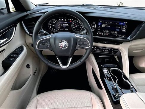 Used 2021 Buick Envision Essence w/ Technology Package I image 5