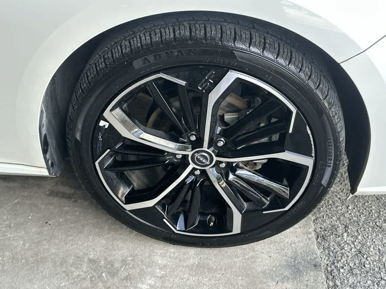 Used 2024 Nissan Altima 2.5 SR FWD image 11