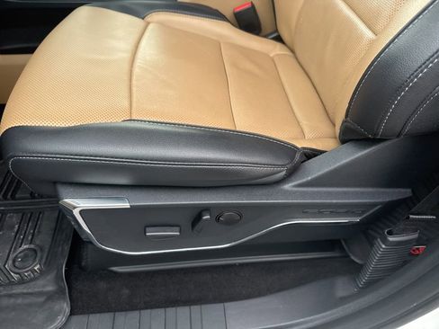 Used 2023 Ford F150 Lariat image 19