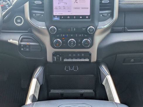 Used 2022 RAM 2500 Laramie AWD/4WD image 19