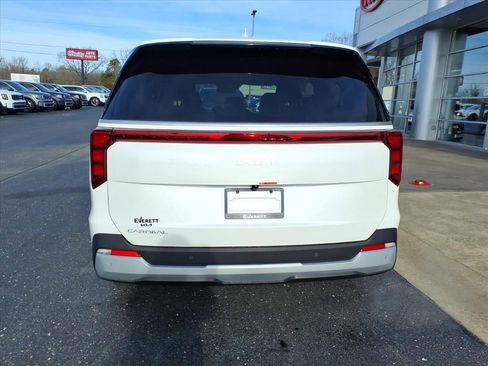 New 2026 Kia Carnival image 5