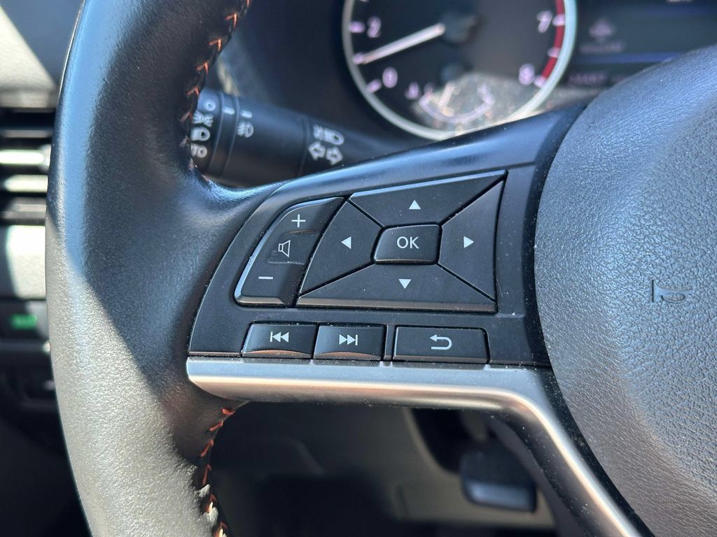 Certified 2023 Nissan Sentra SR w/ SR Premium Package FWD image 28