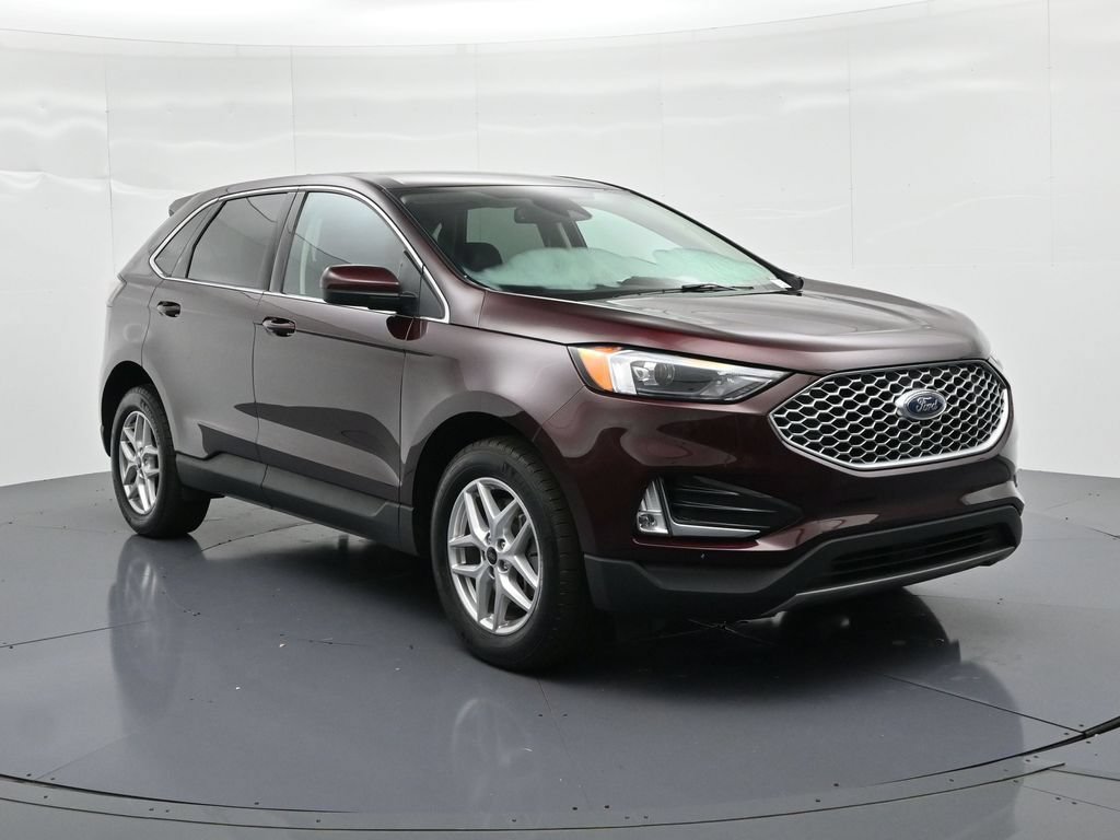 Used 2024 Ford Edge SEL w/ Convenience Package AWD/4WD image 4