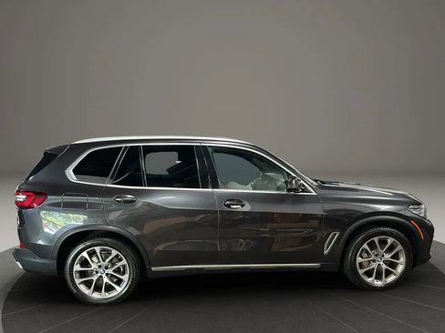 Used 2022 BMW X5 xDrive40i w/ Premium Package image 6
