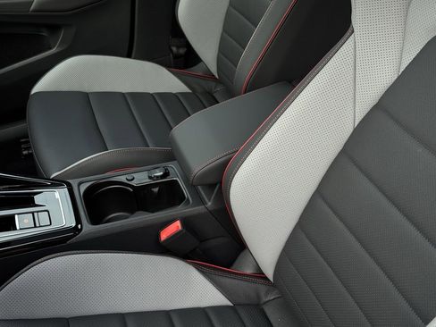 New 2025 Volkswagen GTI SE image 22