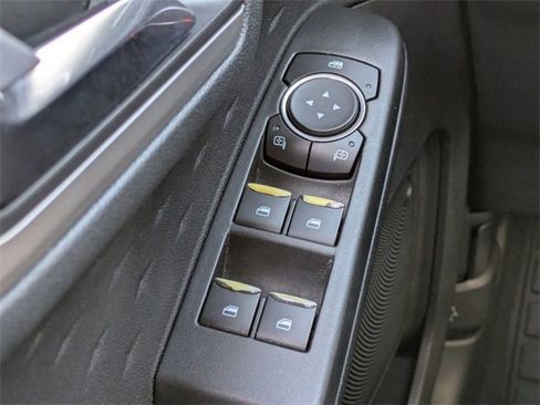 Used 2020 Ford Escape SE image 27