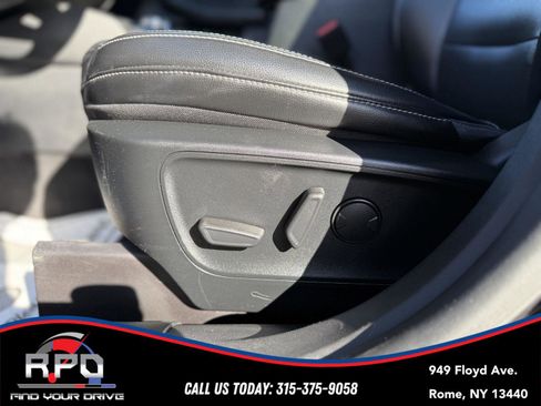 Used 2020 Ford Escape SEL image 13