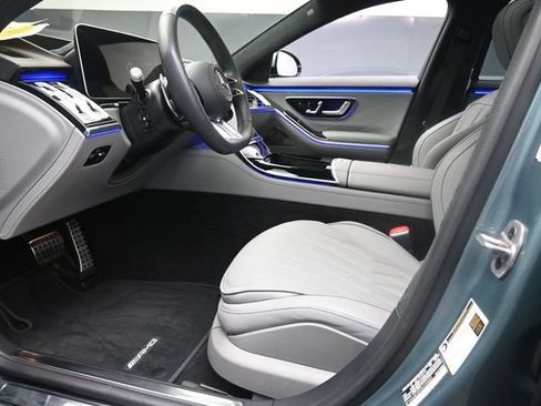 Used 2025 Mercedes-Benz S 63 AMG S image 17