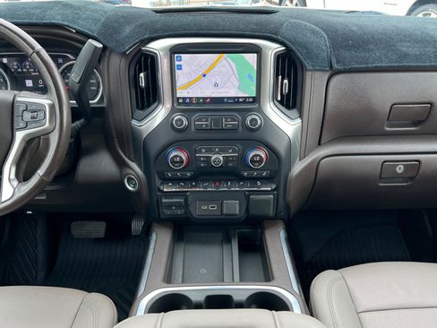 Used 2021 Chevrolet Silverado 1500 LTZ w/ Technology Package AWD/4WD image 13
