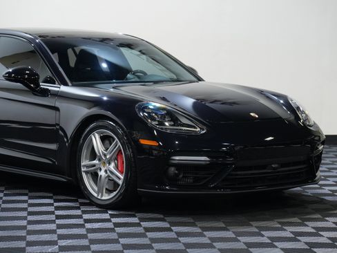 Used 2017 Porsche Panamera Turbo w/ Carbon Fiber Interior Package AWD/4WD image 9