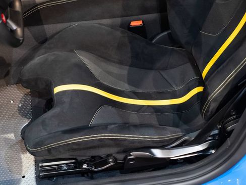 Certified 2017 Ferrari F12tdf RWD image 32
