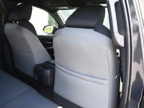 Used 2025 Toyota Tacoma TRD Sport AWD/4WD image 27