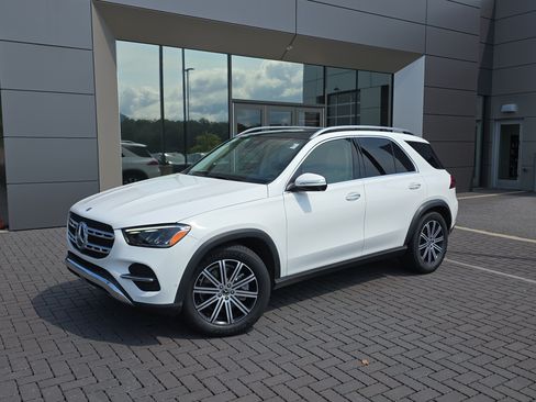 Used 2024 Mercedes-Benz GLE 450 4MATIC image 1