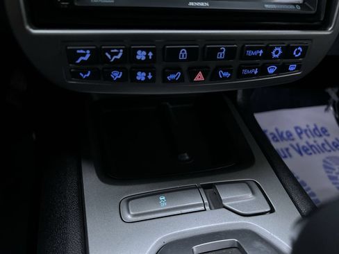 Used 2014 Chevrolet Camaro LS RWD image 21