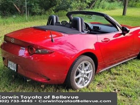 Used 2016 MAZDA MX-5 Miata Sport RWD image 7