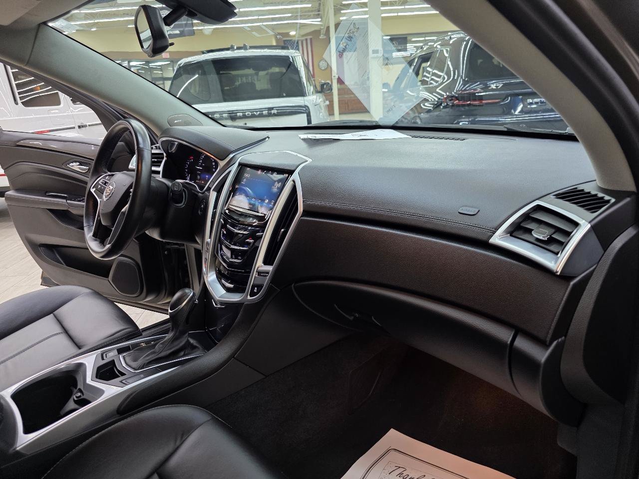Used 2014 Cadillac SRX FWD image 20