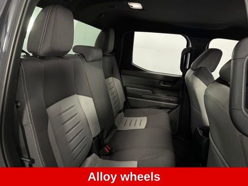 Used 2025 Toyota Tacoma TRD Off-Road image 17