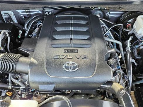 Used 2021 Toyota Tundra Limited w/ Limited Premium Package image 26