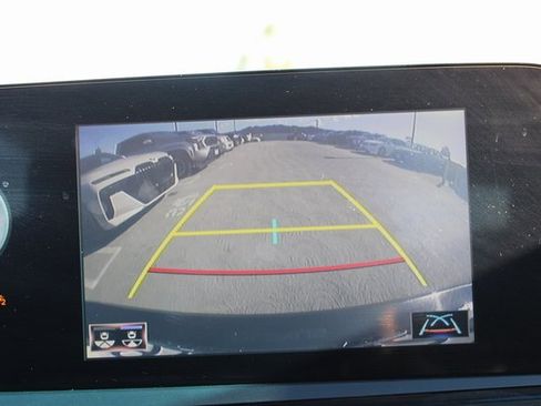 Certified 2022 Lexus ES 300h w/ Premium Package image 13