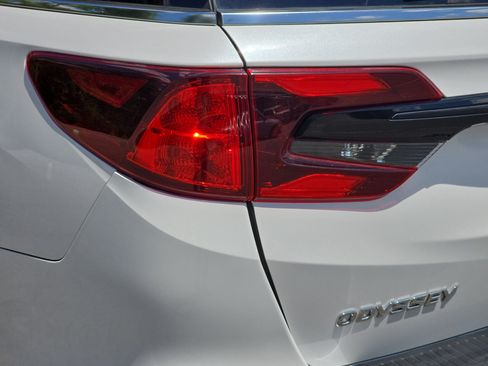 Certified 2023 Honda Odyssey Sport image 32