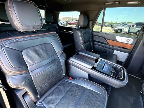 Used 2024 Lincoln Navigator Black Label AWD/4WD image 22