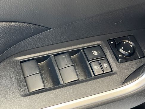 Used 2021 Toyota RAV4 SE AWD/4WD image 13