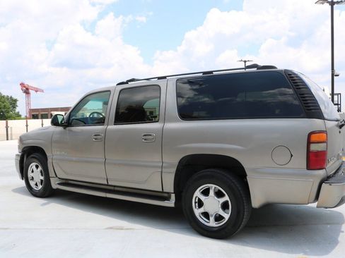 Used 2001 GMC Yukon XL Denali AWD/4WD image 33