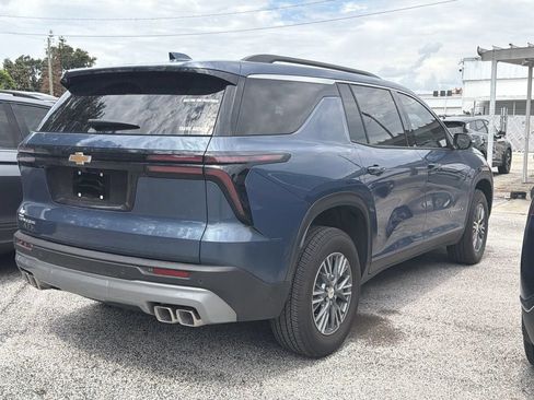 Used 2026 Chevrolet Traverse LT FWD image 6