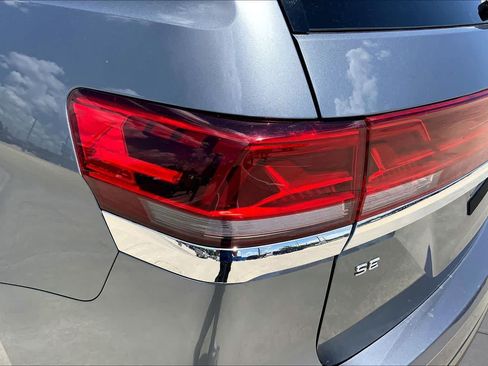 Used 2024 Volkswagen Atlas SE AWD/4WD image 27