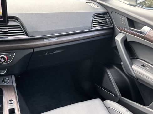 Certified 2024 Audi Q5 2.0T Prestige w/ Prestige Package image 17