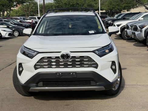 Used 2025 Toyota RAV4 Limited image 2