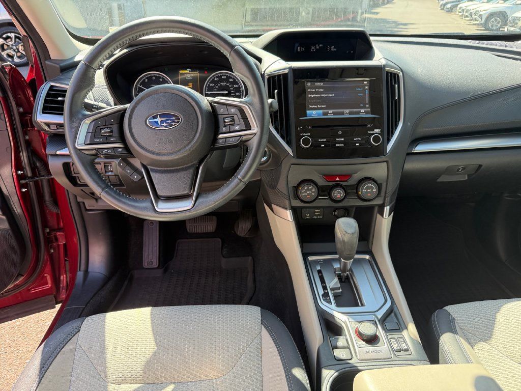Used 2023 Subaru Forester Premium AWD/4WD image 19