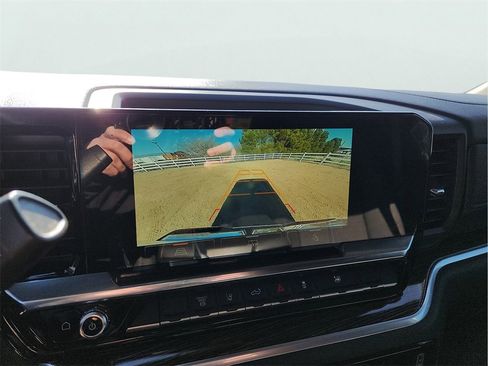 Used 2025 GMC Sierra 3500 SLE w/ SLE Value Package image 23