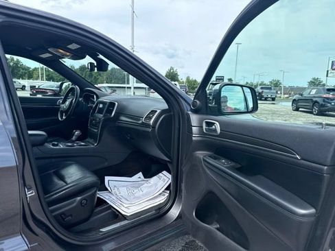 Used 2018 Jeep Grand Cherokee Limited AWD/4WD image 7